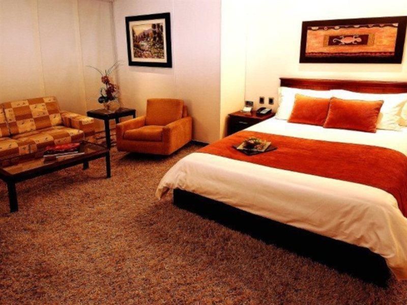 Nh Collection Quito Royal Otel Dış mekan fotoğraf