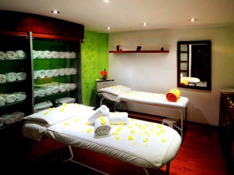 Nh Collection Quito Royal Otel Dış mekan fotoğraf